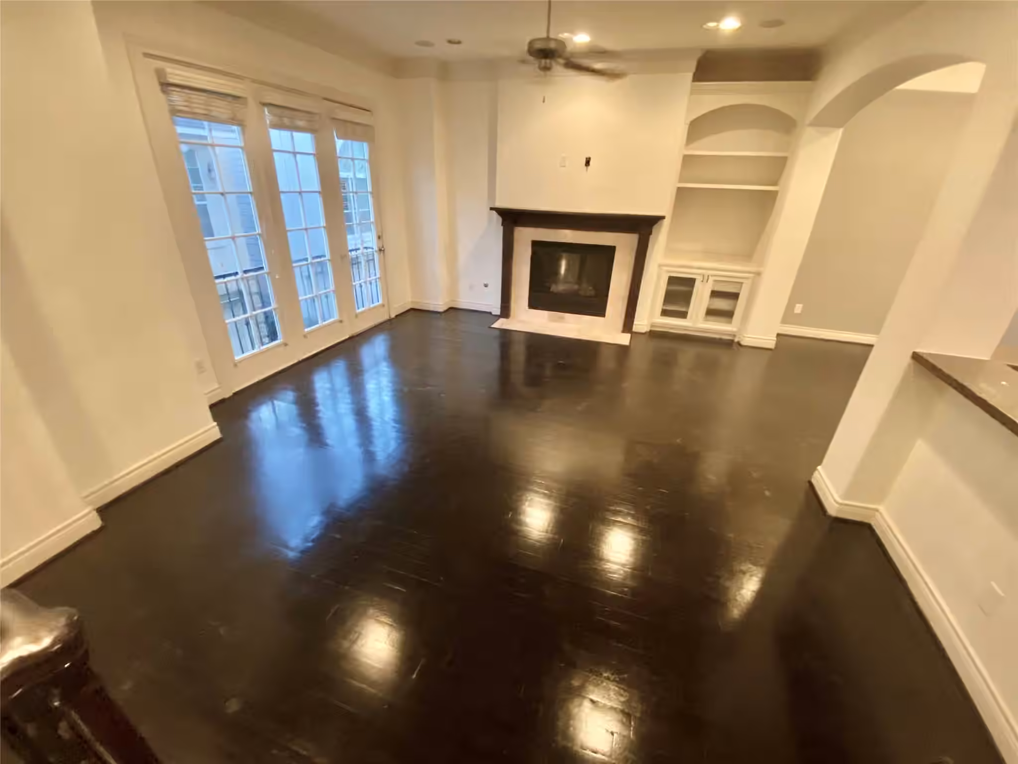 Photo 4 of 2723 Sherwin, Houston, TX