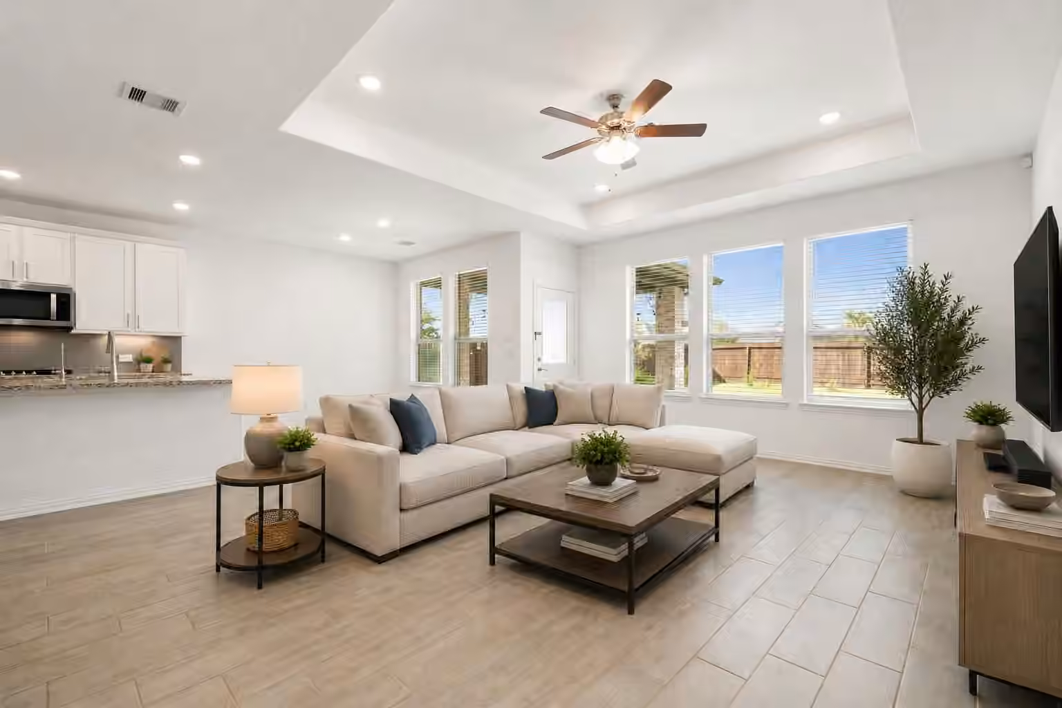 Photo 4 of 31619 Donoso Drive, Fulshear, TX