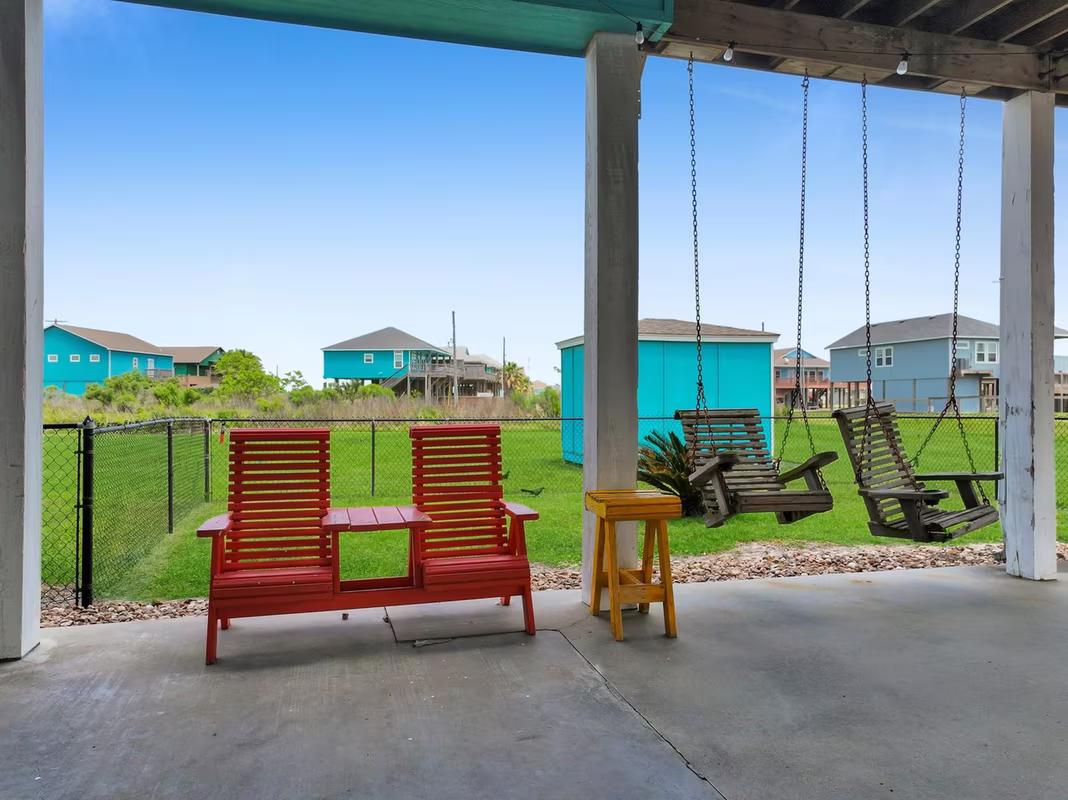 Photo 6 of 962 Surfside Drive, Crystal Beach, TX