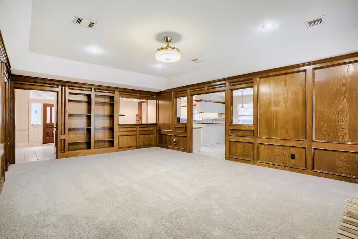 Photo 6 of 6906 Mossridge Drive, Houston, TX