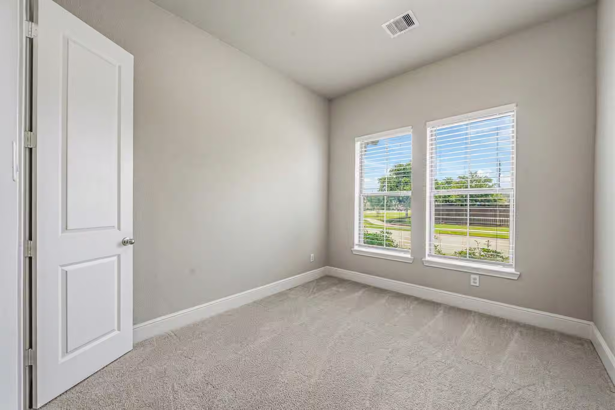 Photo 5 of 6743 Nighthawk Drive, Katy, TX