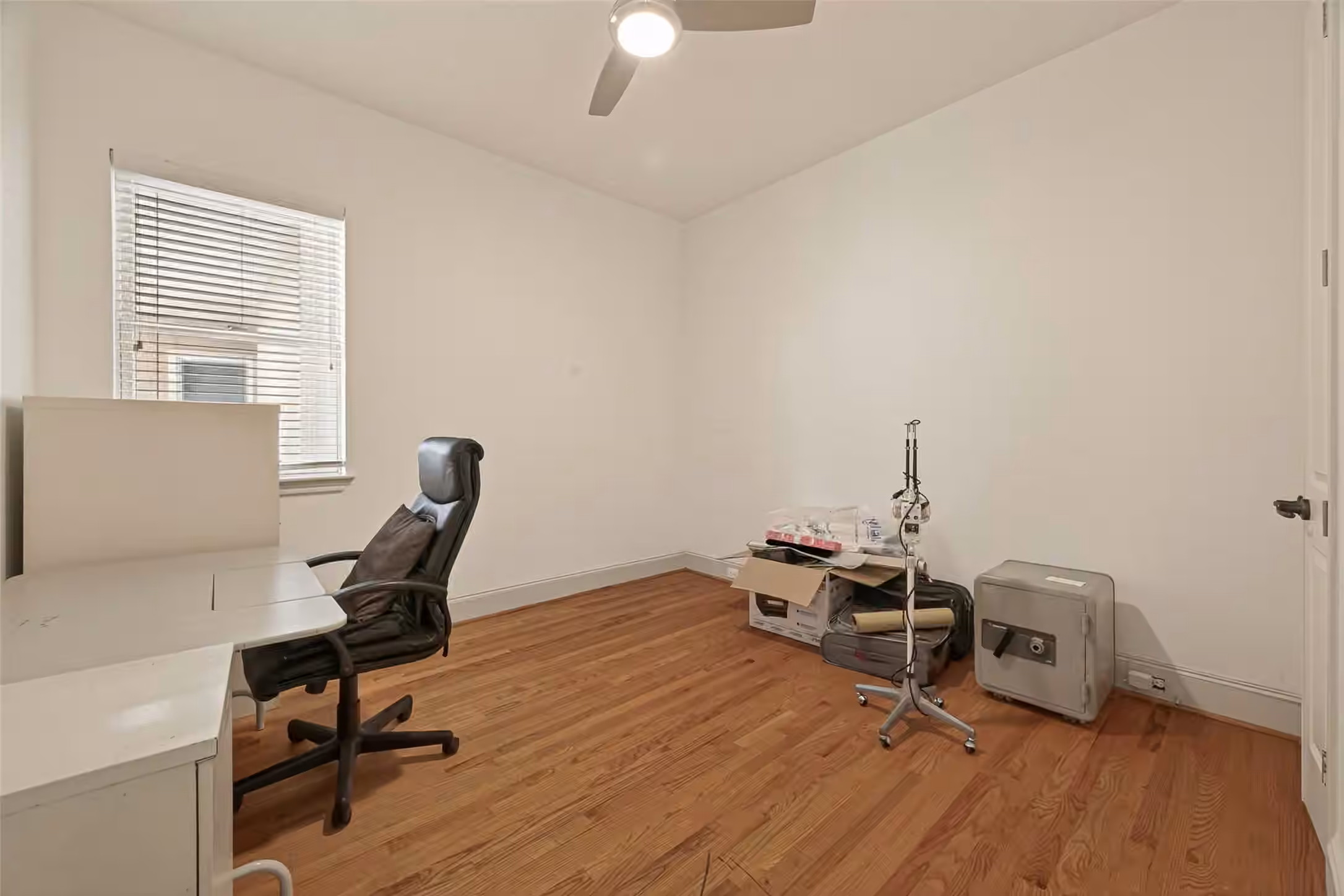 Photo 6 of 58 Briar Hollow Lane 204, Houston, TX