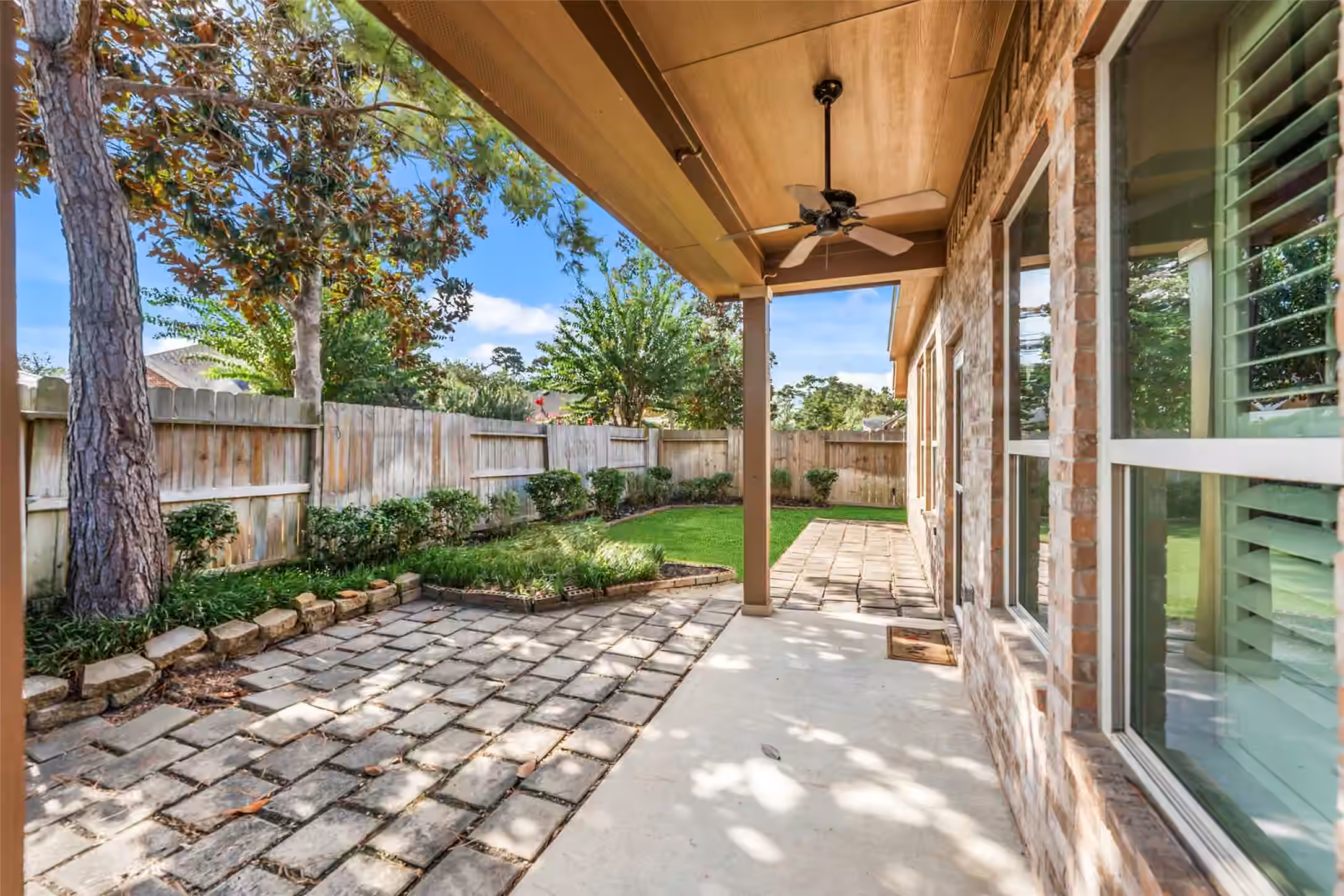 Photo 5 of 19322 Dockside Hill Lane, Humble, TX