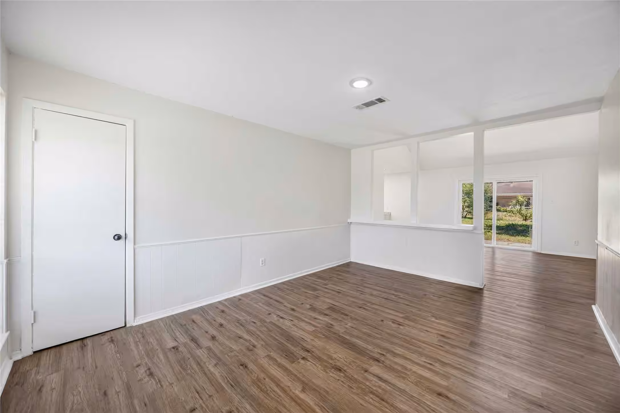 Photo 5 of 5114 Heatherbrook Drive, Houston, TX