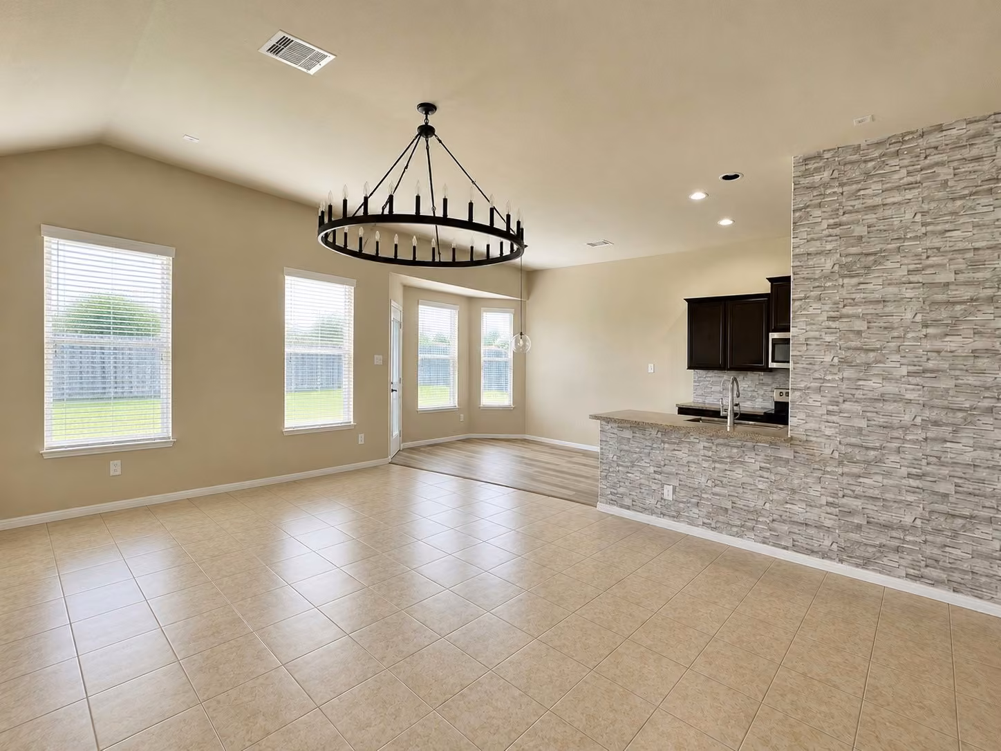 Photo 4 of 20403 Chatfield Bend Way, Katy, TX