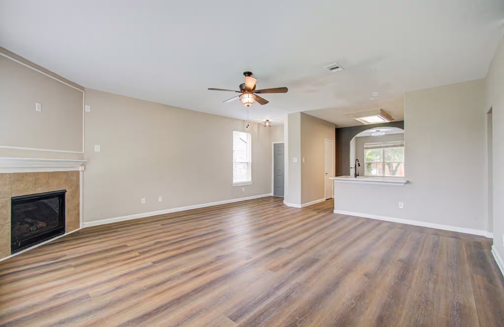 Photo 7 of 10542 Fire Sage Drive, Humble, TX
