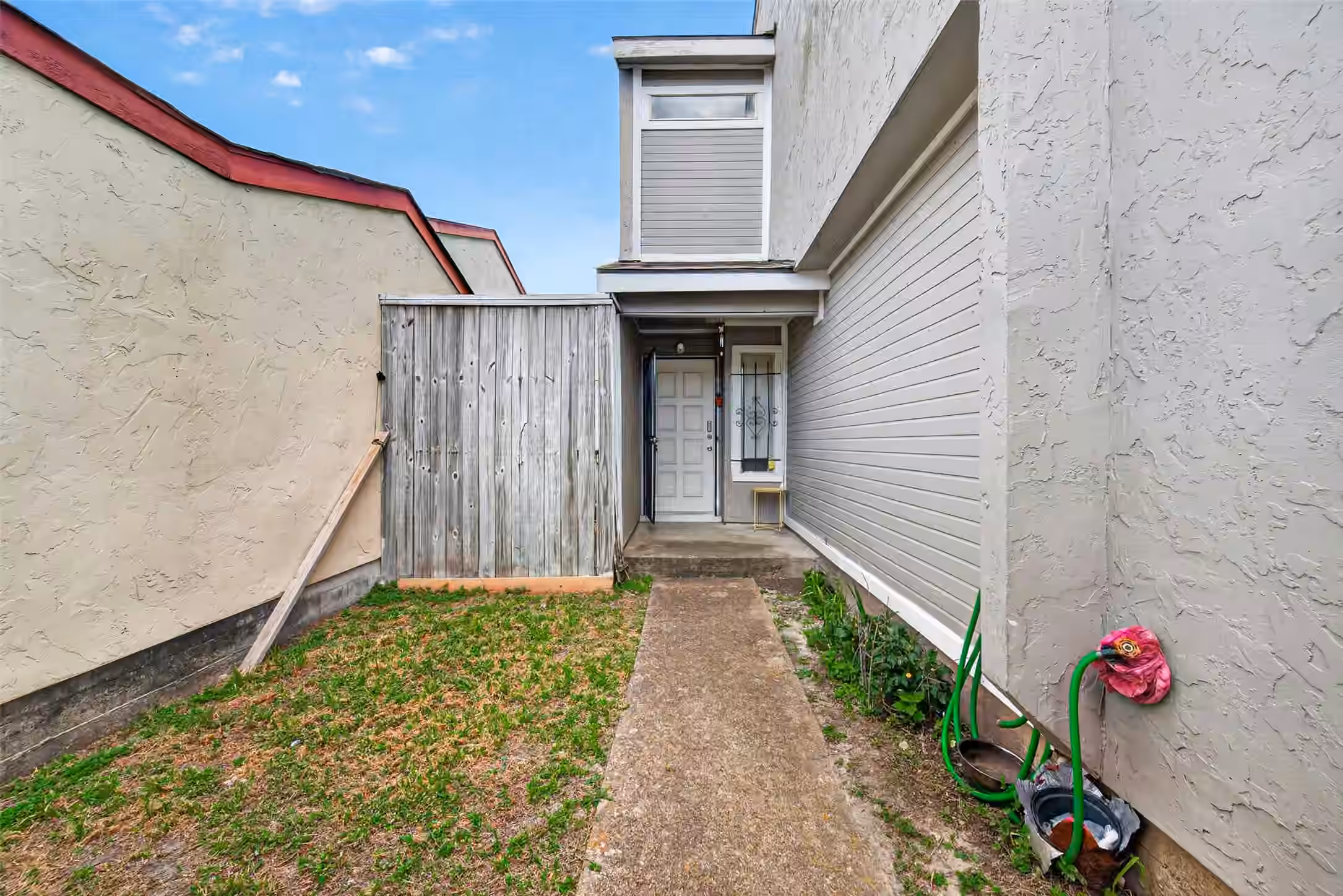 Photo 4 of 7709 Shadow Hill Lane, Houston, TX