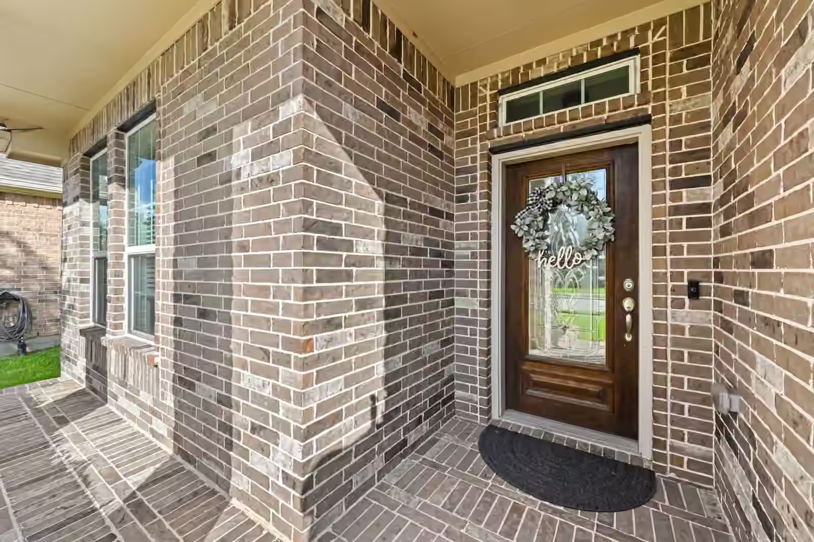 Photo 3 of 1830 Alyssa Way, Alvin, TX