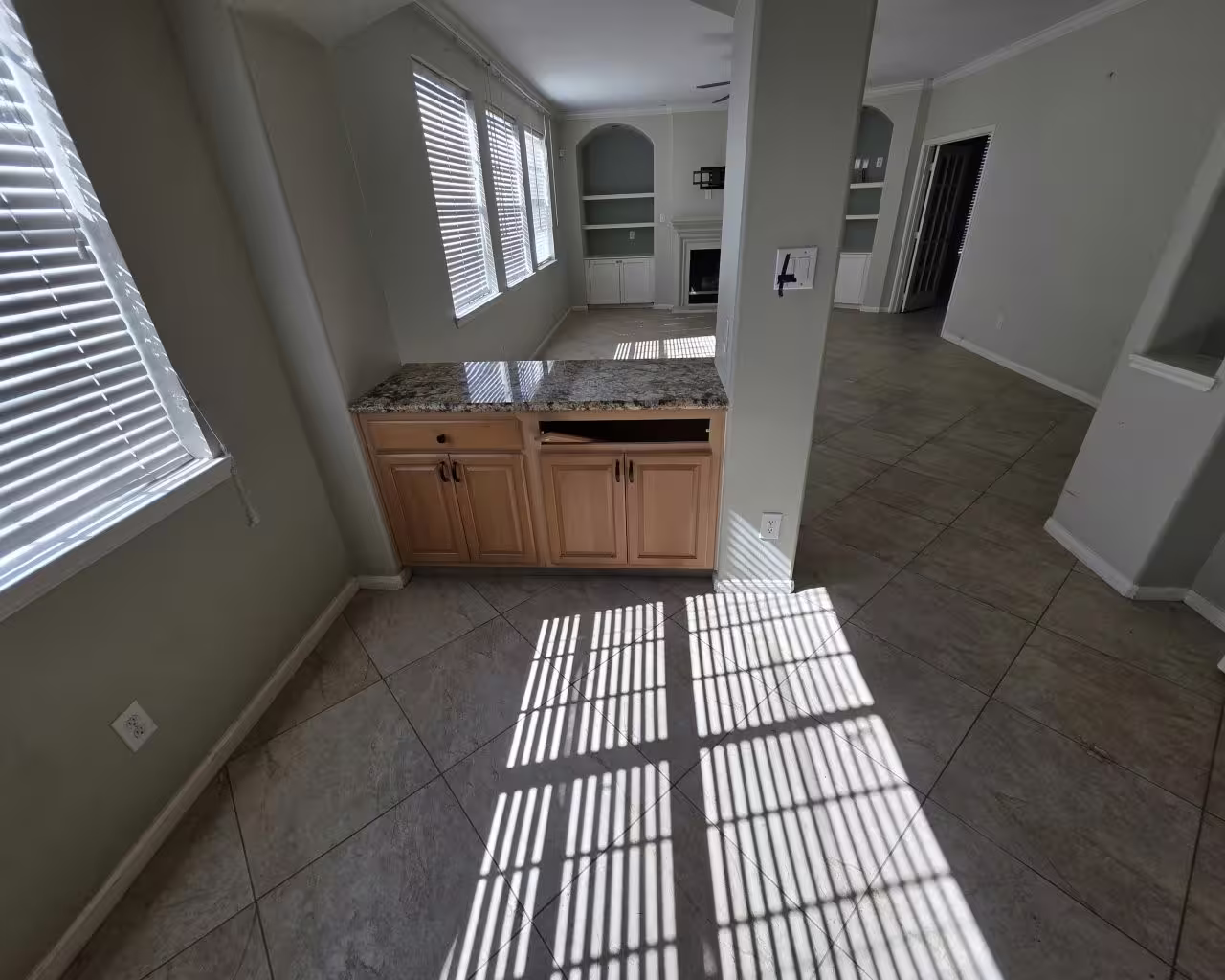 Photo 6 of 2706 Sterling Fields Drive, Pearland, TX