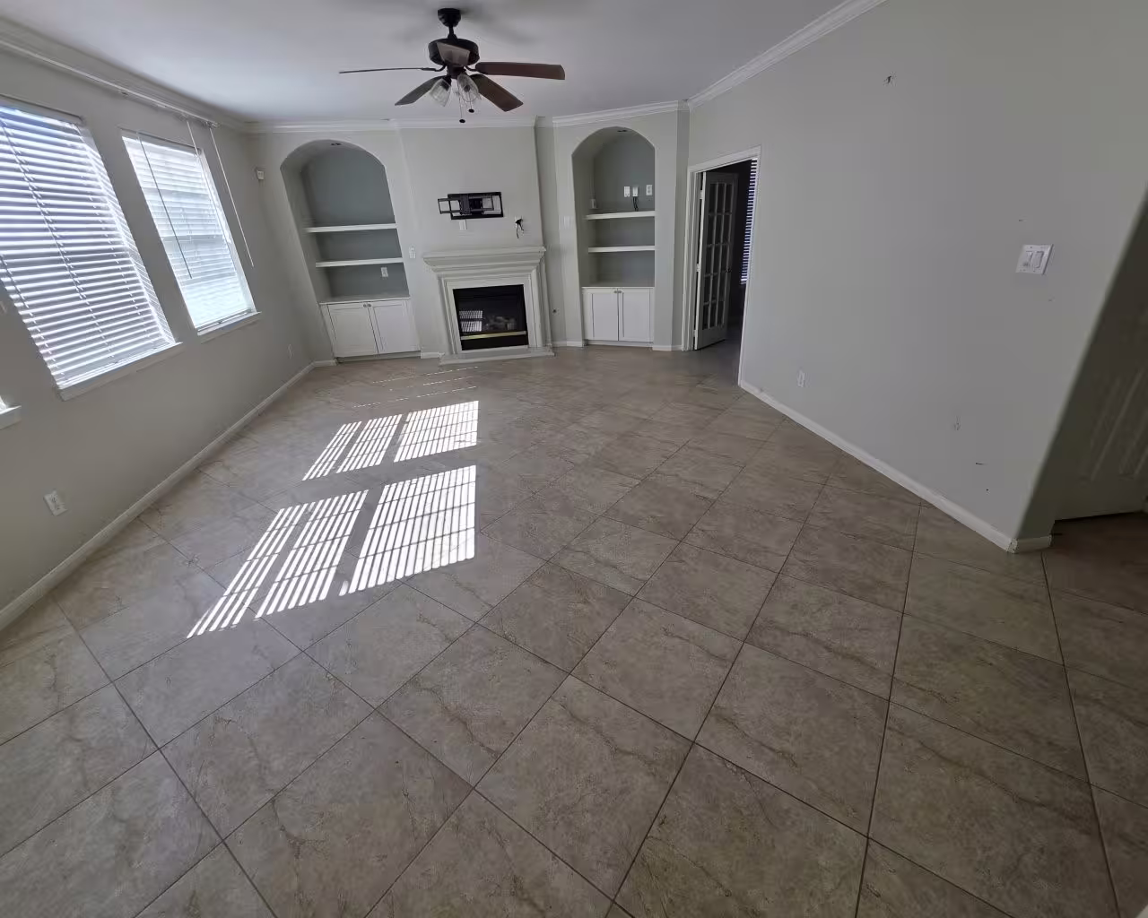 Photo 7 of 2706 Sterling Fields Drive, Pearland, TX