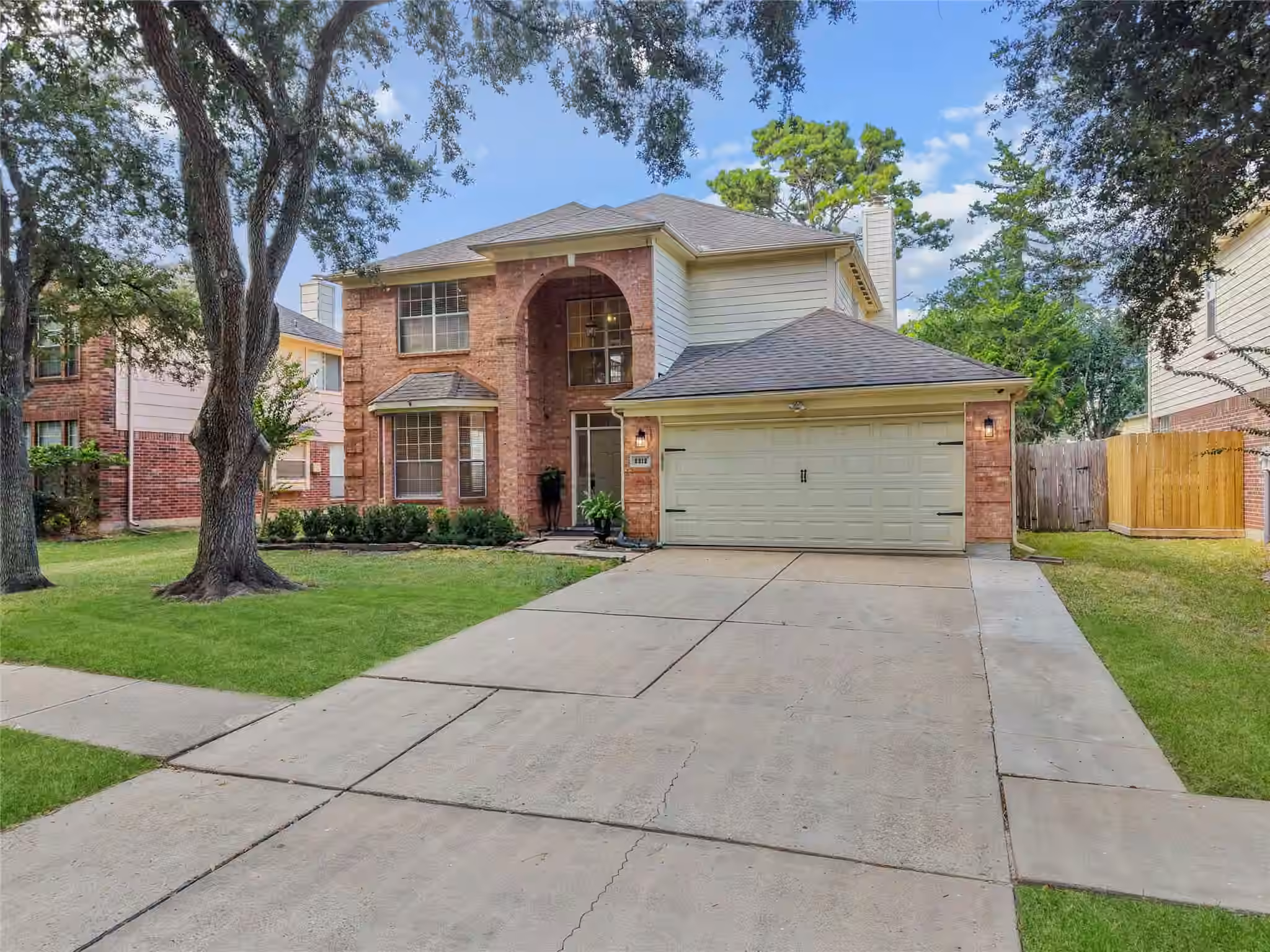 Photo 3 of 2212 Palm Lagoon Drive, League City, TX
