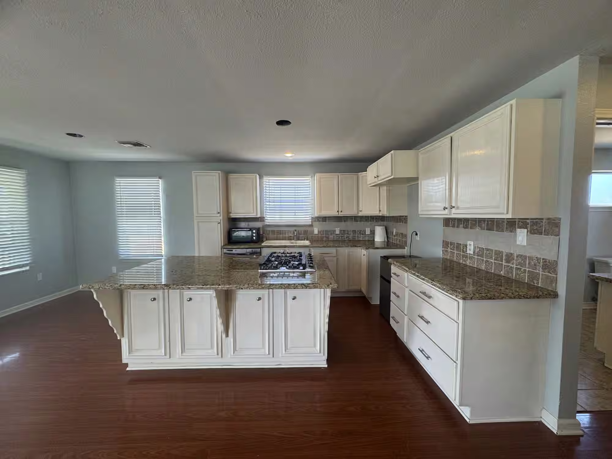 Photo 2 of 735 10th Street, San Leon, TX