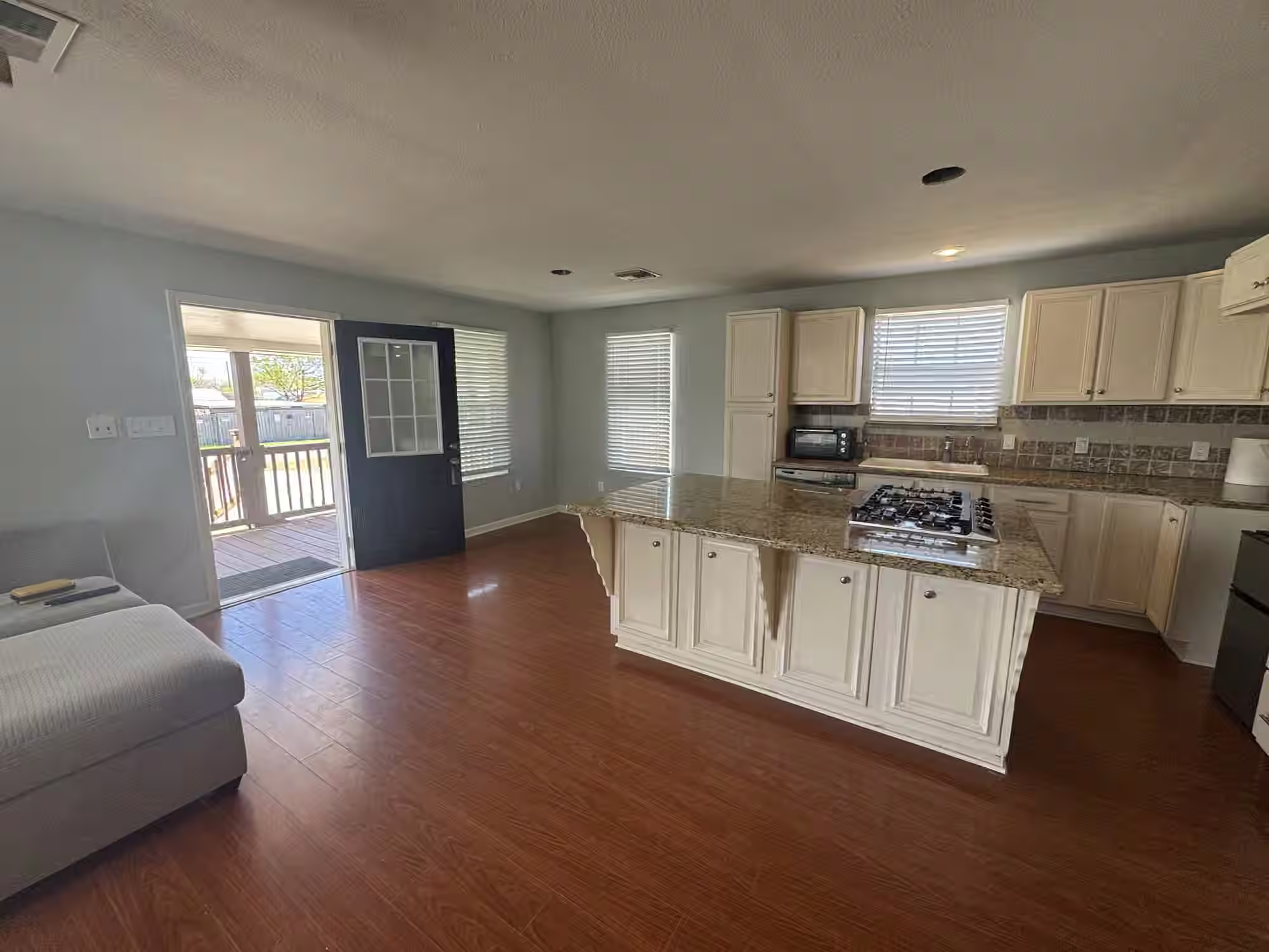 Photo 5 of 735 10th Street, San Leon, TX