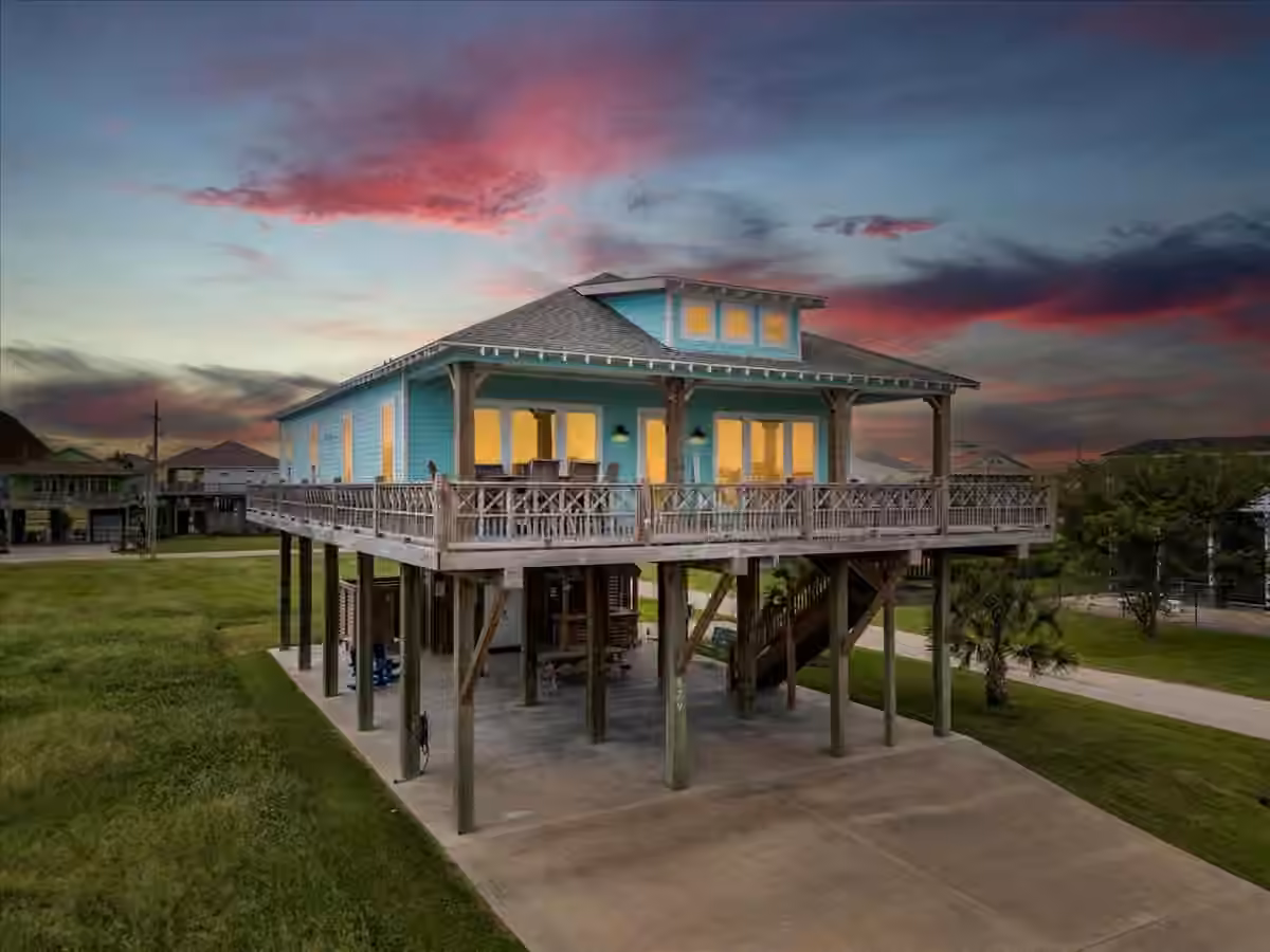 Photo of 879 Wommack, Crystal Beach, TX 77650