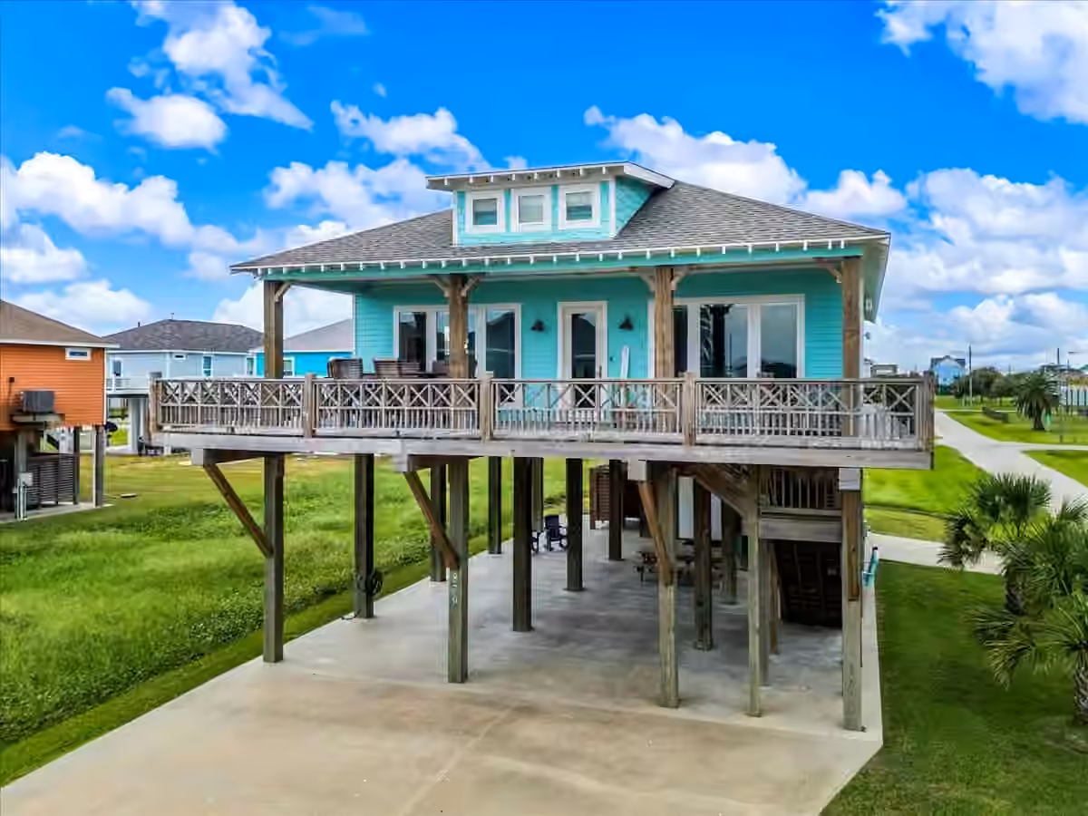 Photo 2 of 879 Wommack, Crystal Beach, TX