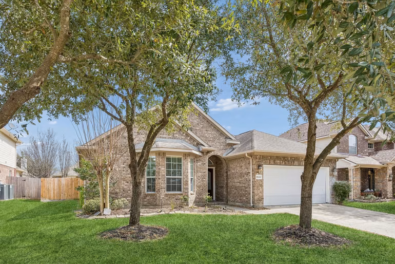 Photo 3 of 18126 Rustic Brook Court, Cypress, TX