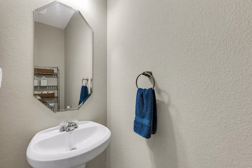 Photo 3 of 9402 Savannah Holly Drive, Houston, TX