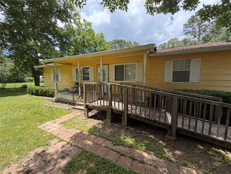 Photo 4 of 63 County Road 2245, Cleveland, TX