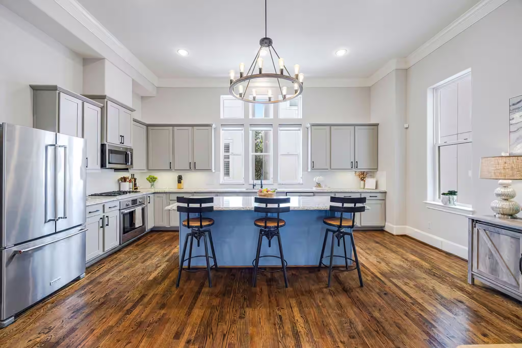 Photo 3 of 253 E 27th Street, Houston, TX