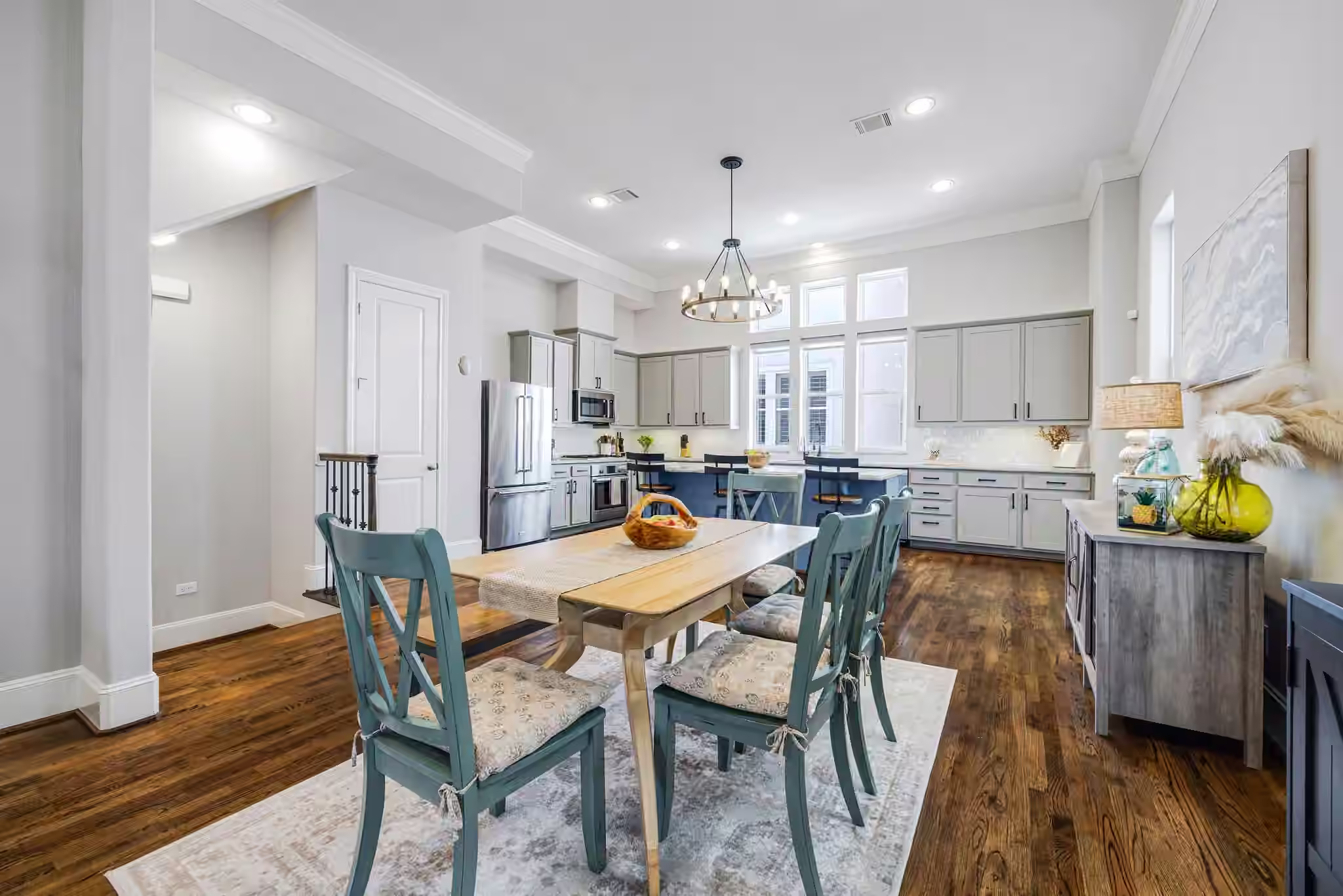 Photo 4 of 253 E 27th Street, Houston, TX