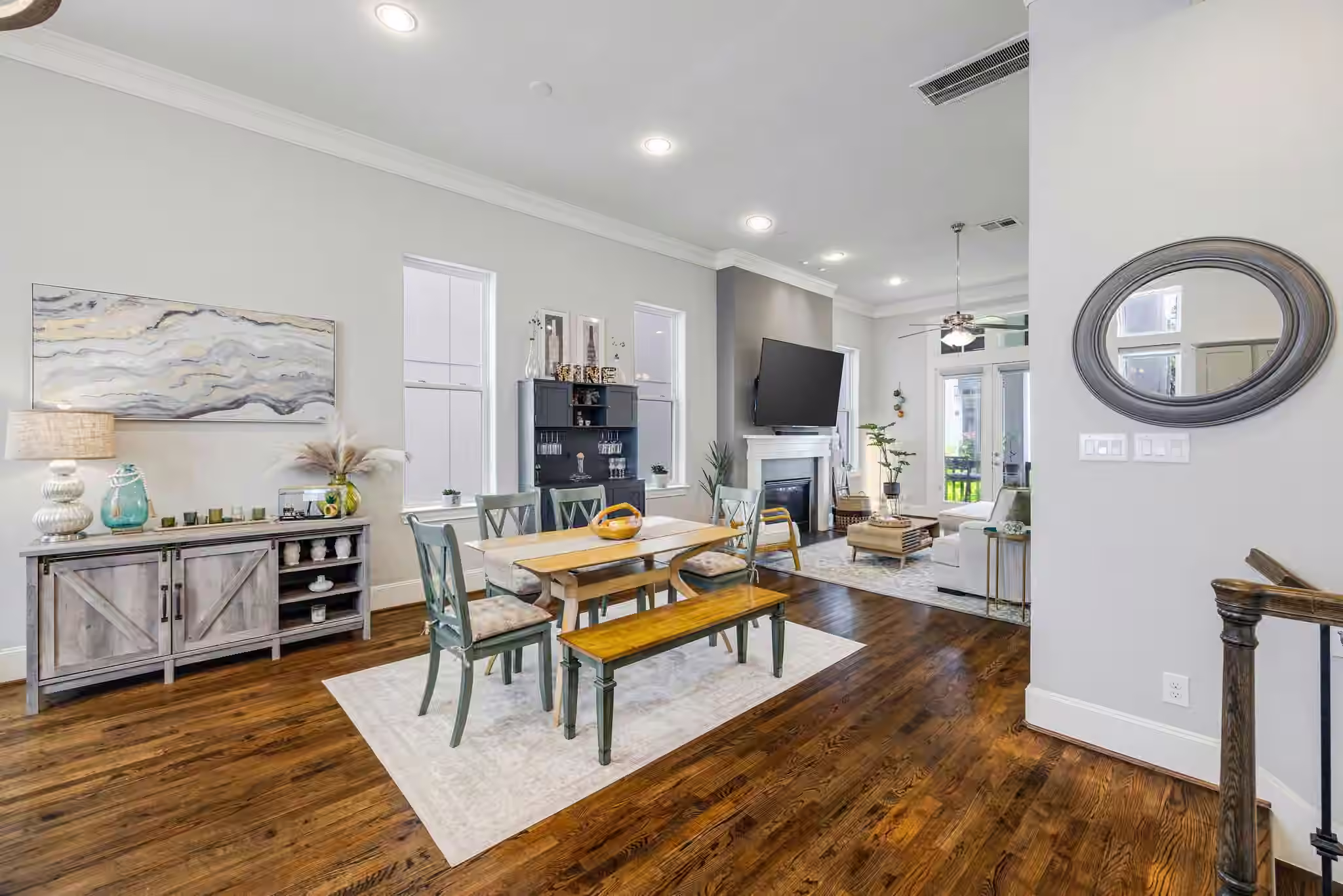 Photo 5 of 253 E 27th Street, Houston, TX