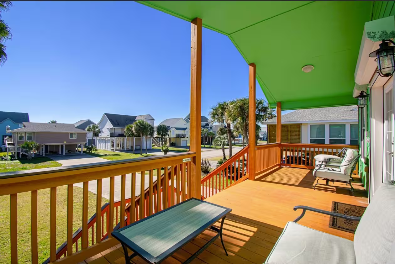 Photo 5 of 13714 Pirates Beach Boulevard, Galveston, TX