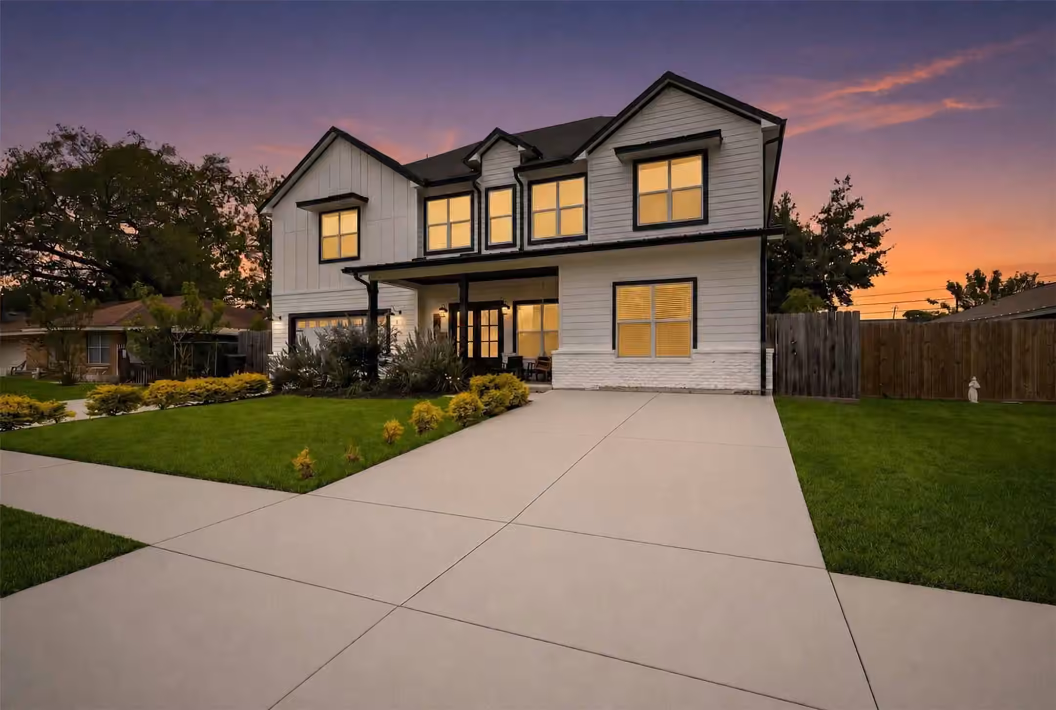 Photo 4 of 8006 Longridge Drive, Houston, TX