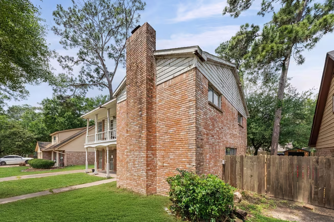 Photo 2 of 9634 Dornoch Drive, Spring, TX