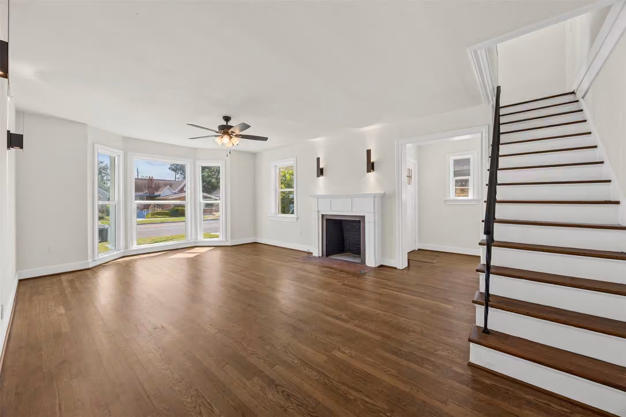 Photo 2 of 2913 Wheeler Street, Houston, TX