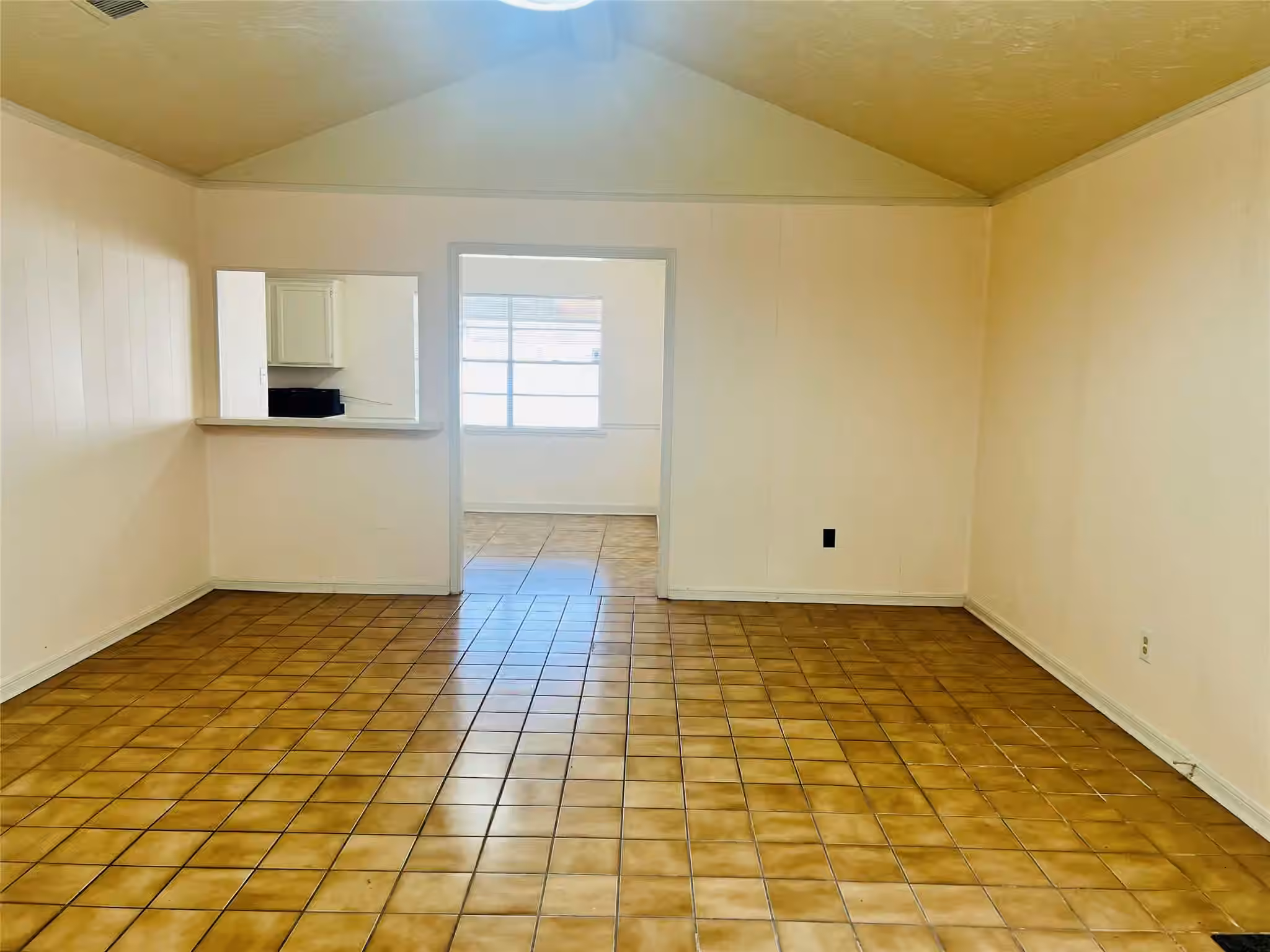 Photo 3 of 12614 Hunting Briar Drive, Houston, TX