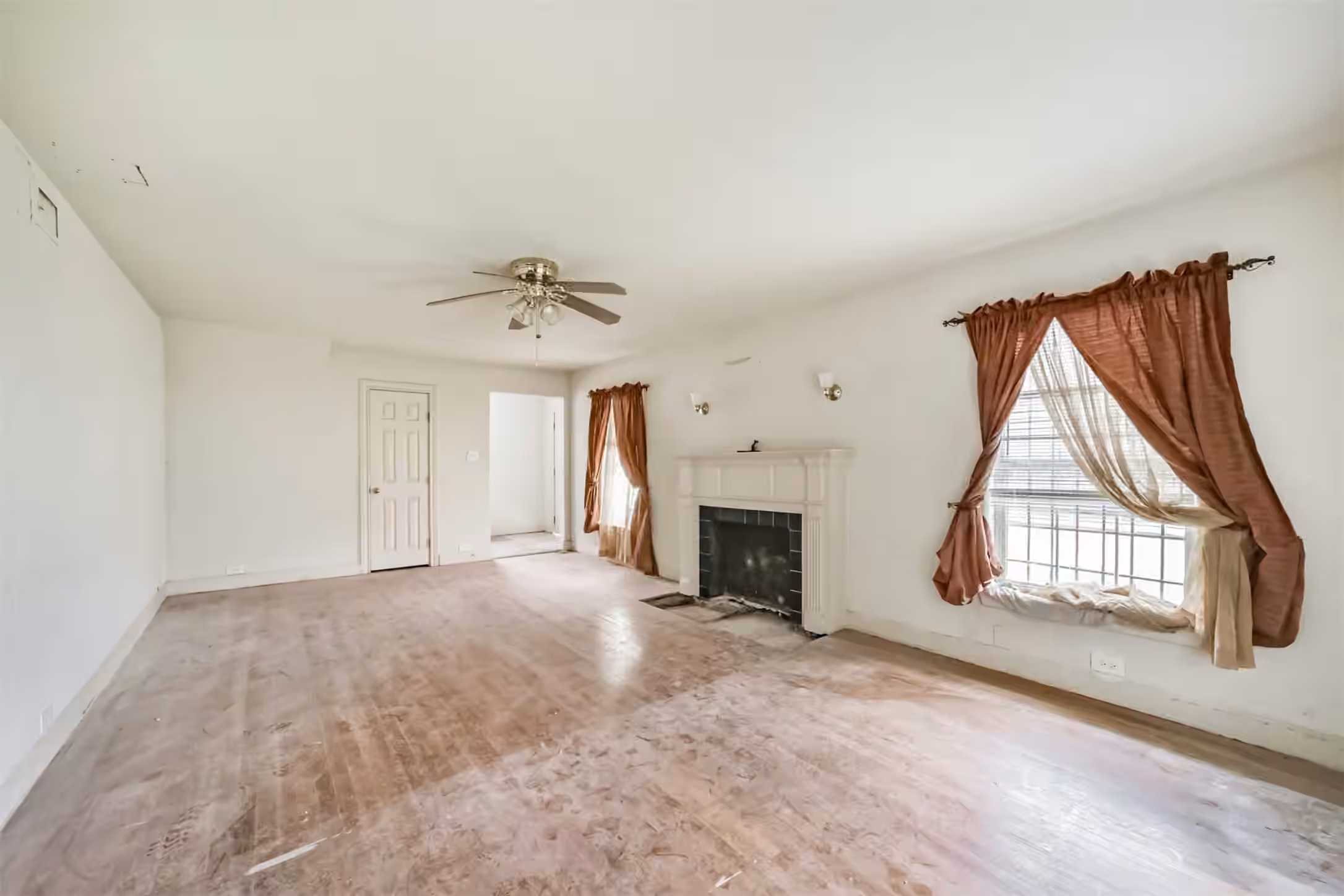 Photo 7 of 2904 Palm Street, Houston, TX