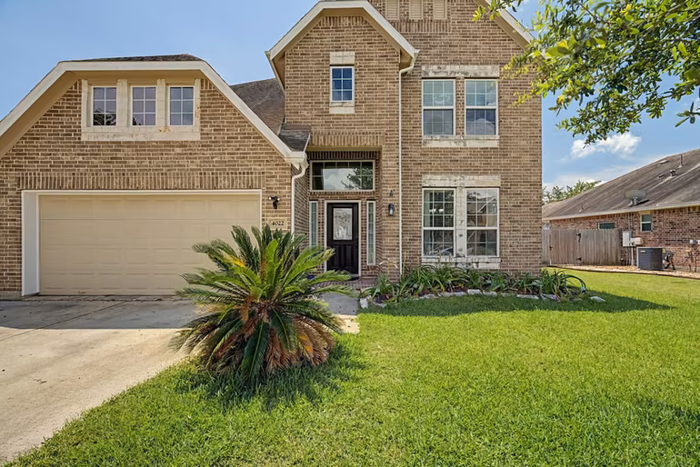 Photo of 4022 Cypress Point Drive, Mont Belvieu, TX 77523