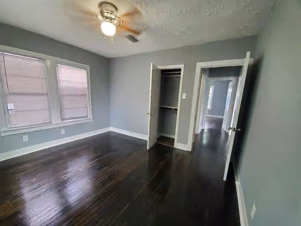Photo 7 of 7002 Ilex Street, Houston, TX