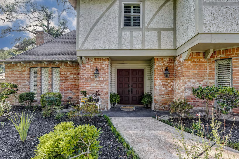 Photo 5 of 6710 Falling Waters Drive, Spring, TX