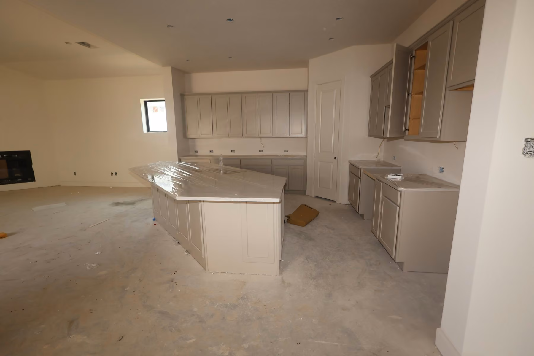 Photo 6 of 11922 Rice View Drive, Mont Belvieu, TX