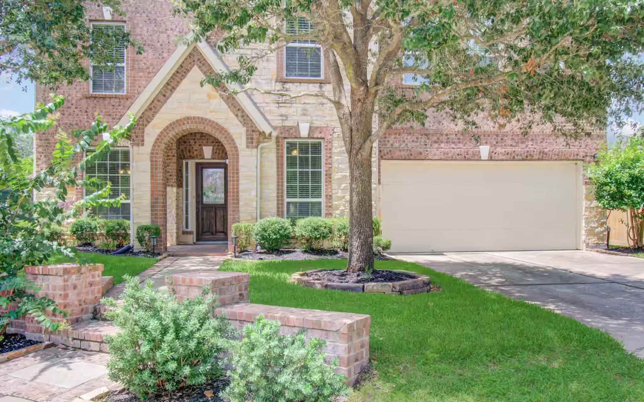 Photo 4 of 18018 Channel Hill Drive, Cypress, TX