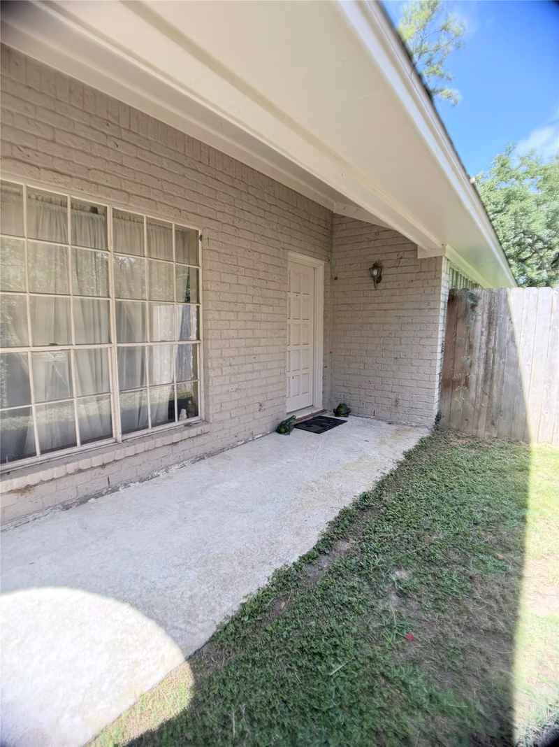 Photo 6 of 5342 Lawn Arbor Drive, Houston, TX
