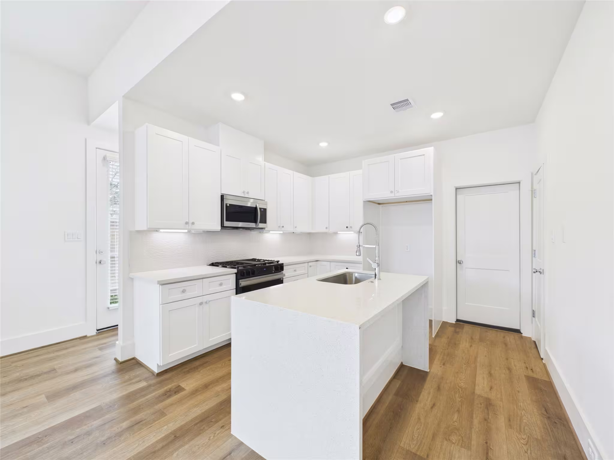 Photo 7 of 7506 Carver Road A, Houston, TX
