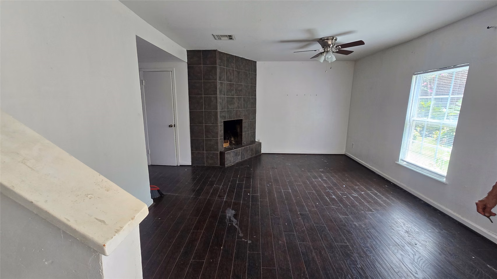 Photo 2 of 1403 Blalock Road 5, Houston, TX