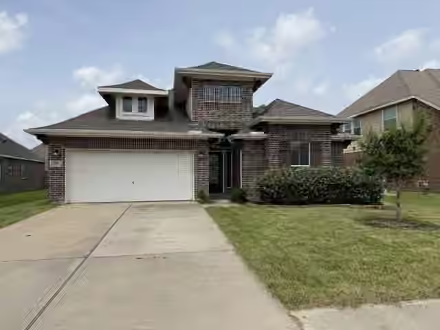 Photo of 214 San Bernard Drive, Baytown, TX 77523
