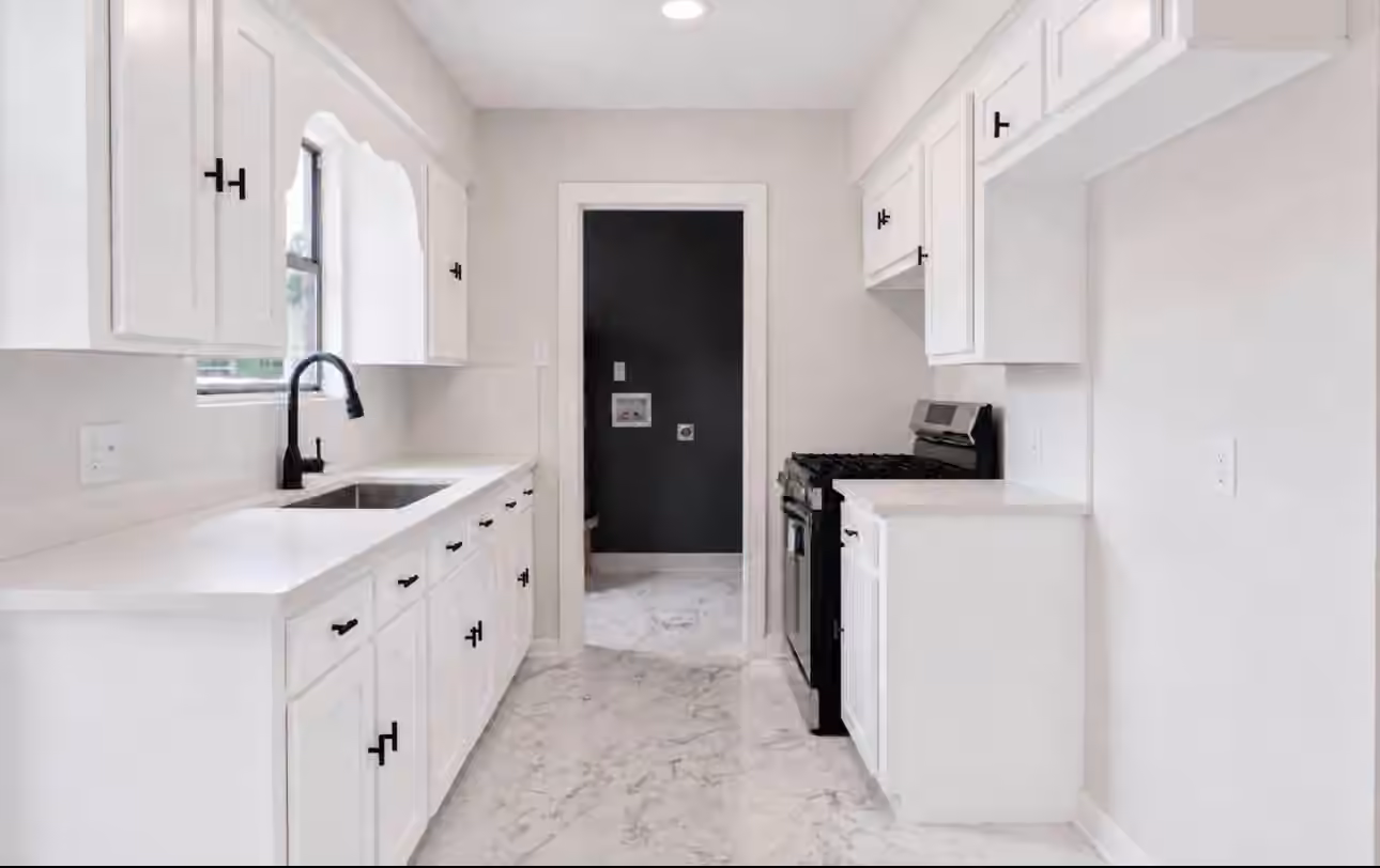 Photo 6 of 5618 Southbrook Street, Houston, TX