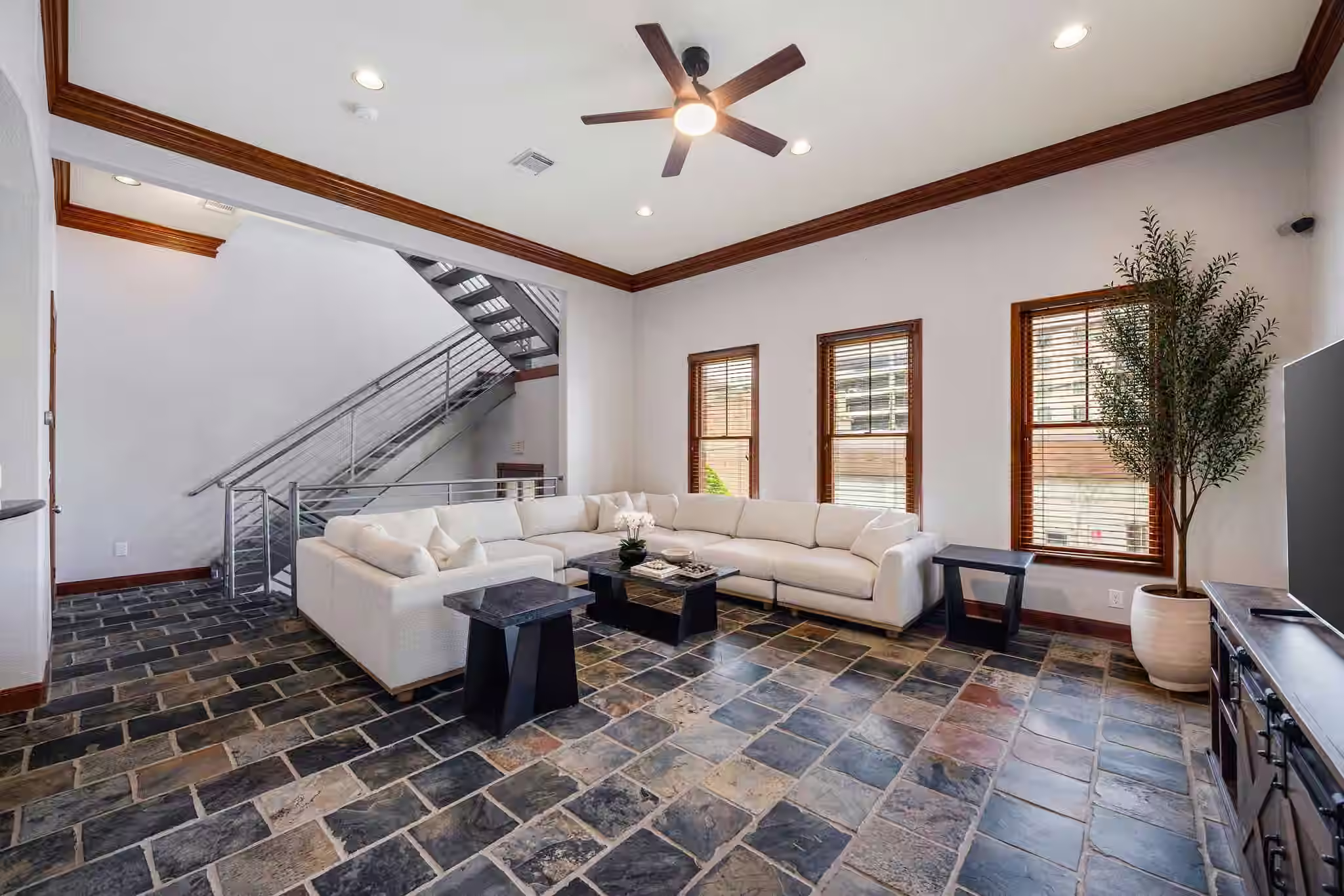 Photo 5 of 932 Knox Street, Houston, TX