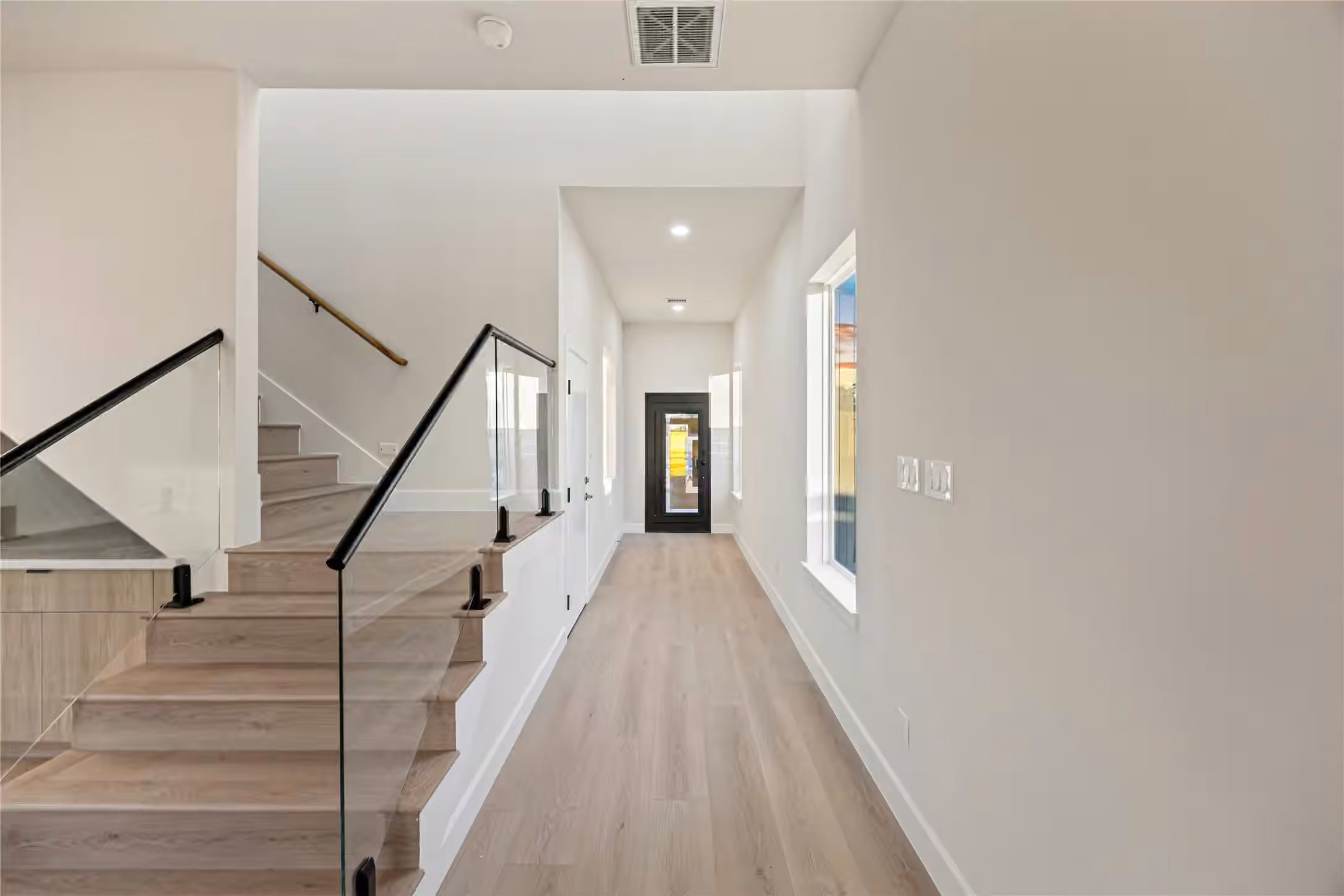 Photo 4 of 3807 Noah Street W, Houston, TX