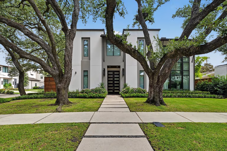 Photo of 4028 Essex Lane, Houston, TX 77027