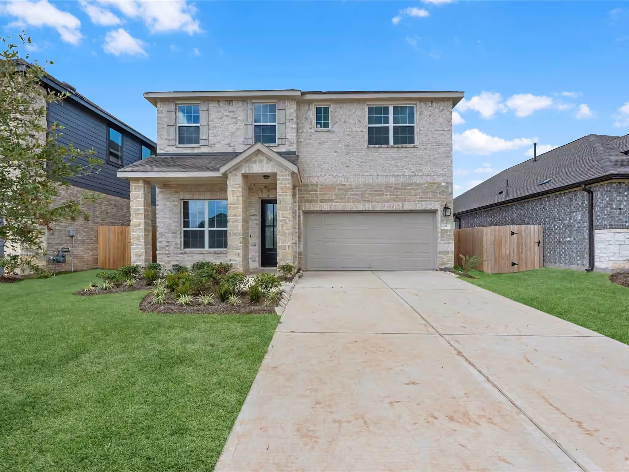 Photo 2 of 317 Redbud Ridge Drive, Brookshire, TX