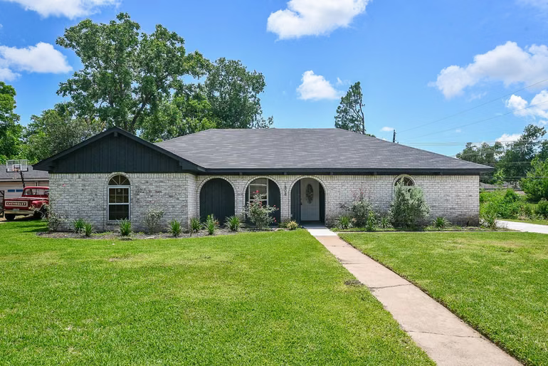 Photo of 1808 Long Drive, Richmond, TX