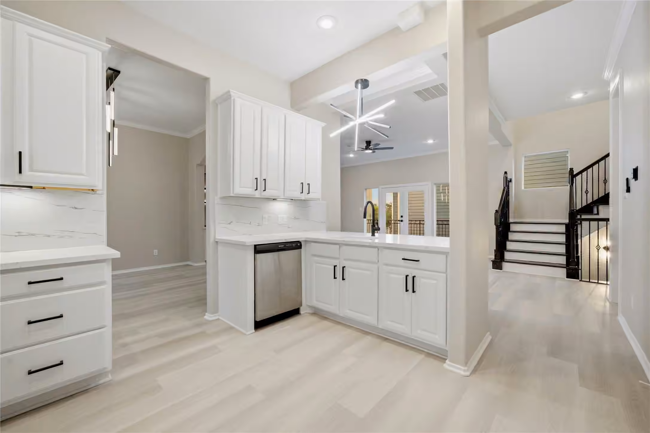 Photo 3 of 1610 Holman Street, Houston, TX
