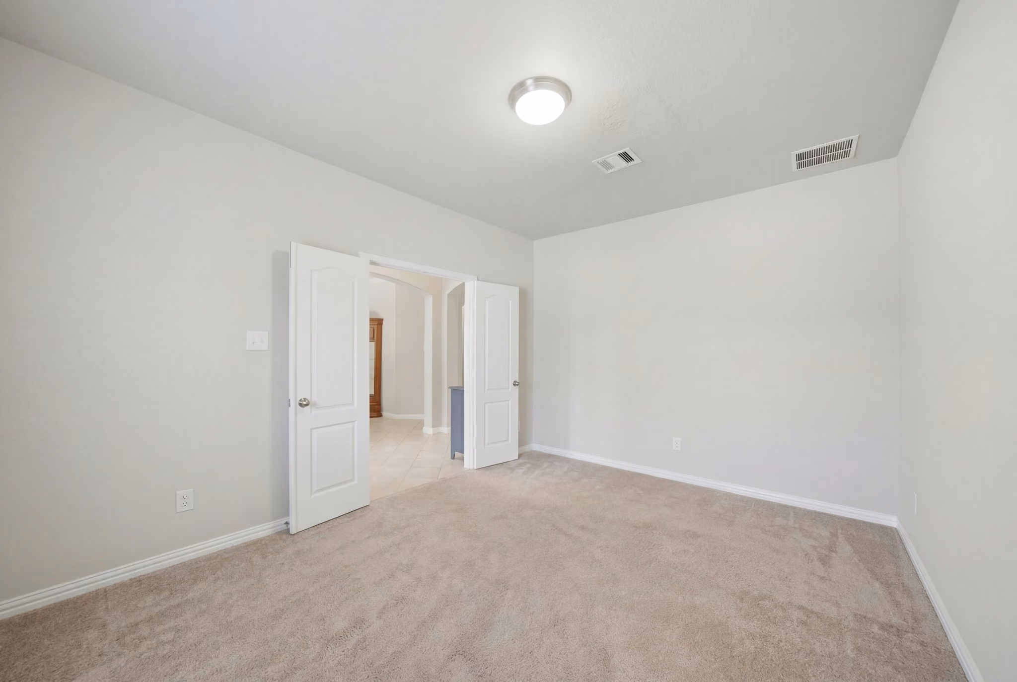 Photo 6 of 7618 Willow School Drive, Spring, TX