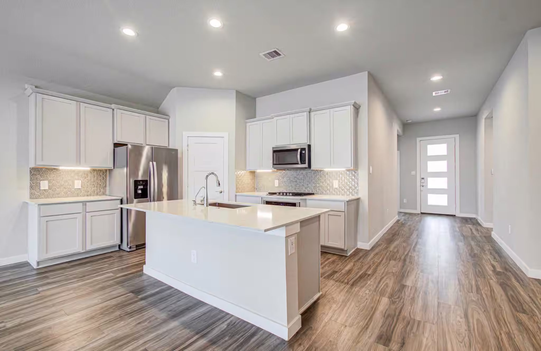 Photo 5 of 10026 Angelina Woods Lane, Conroe, TX