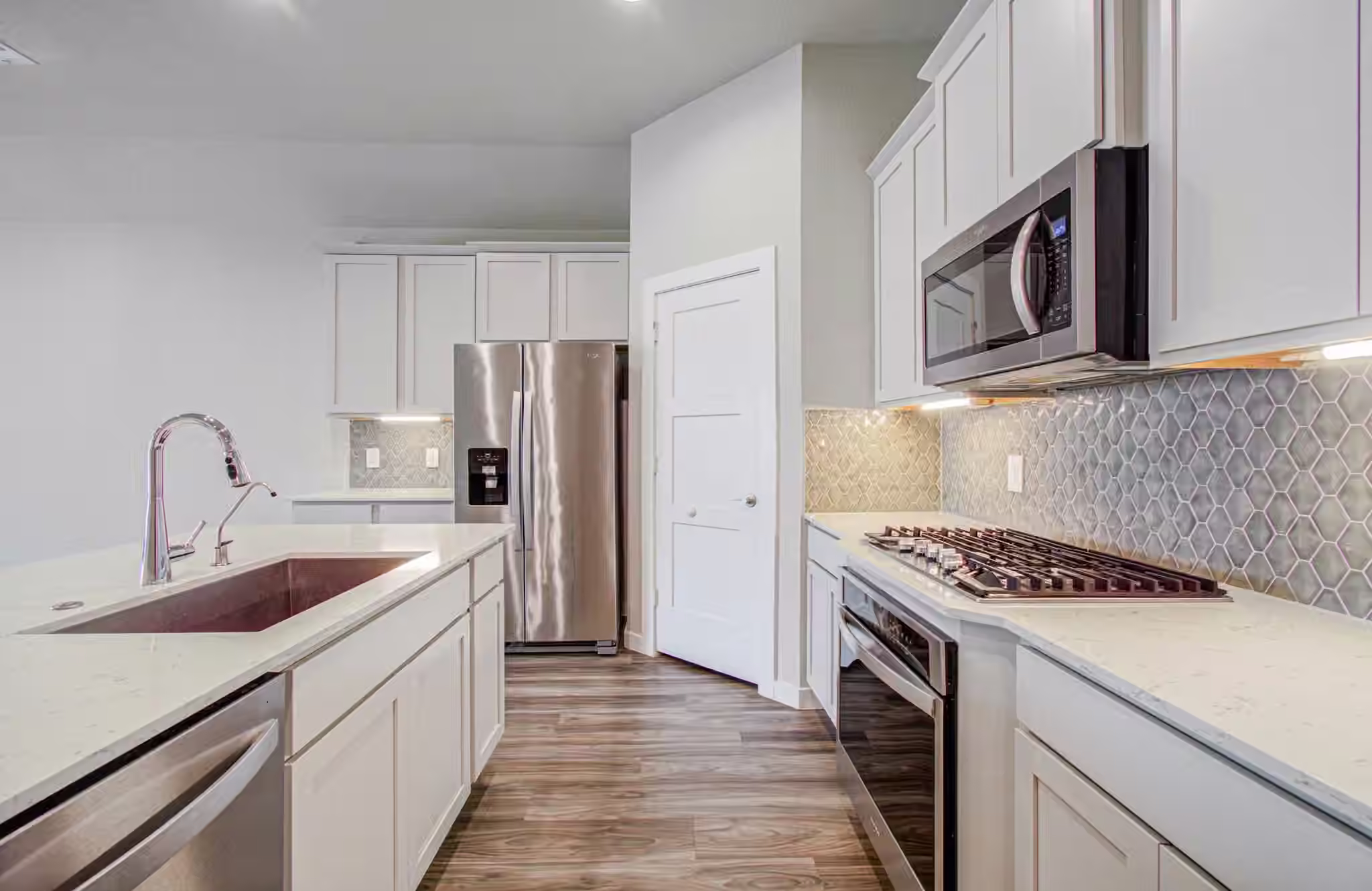 Photo 7 of 10026 Angelina Woods Lane, Conroe, TX